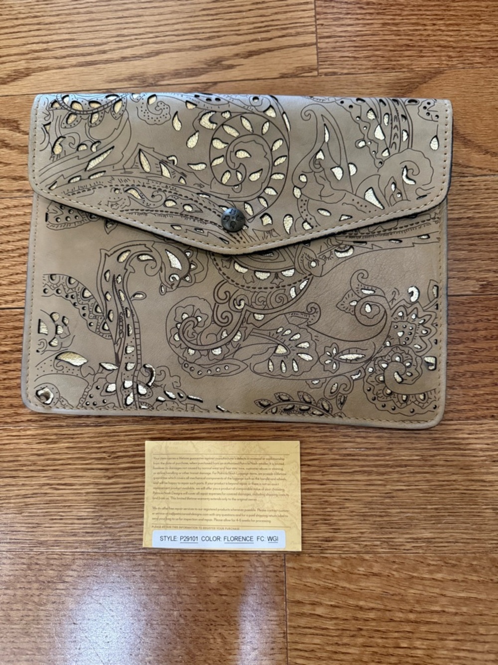 Patricia Nash cream folio clutch genuine Italian leather